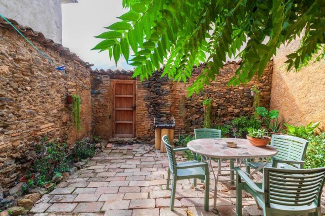 Cal Joanet, acollidora caseta a Gratallops Exterior foto